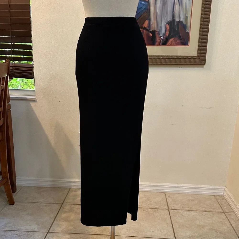 St. John Collection Black Santana Knit Long Skirt w/ Side Slit Size 10 - Picture 2 of 10